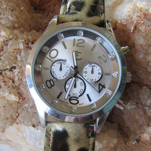 Concepts in Time leopard print wristwatch